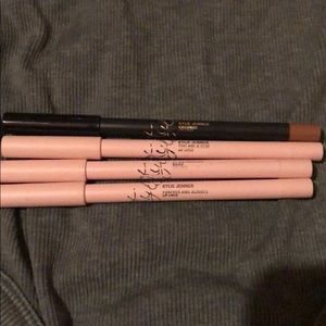 Kylie lip liners